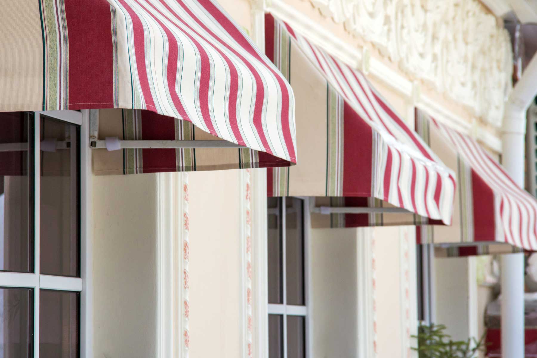tents-windows-city-cafe-red-white-stripes image